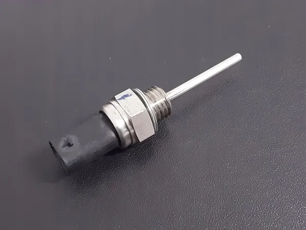 Fuel Temperature Sensor OEM 284542M415 for Hyundai i20 image 3