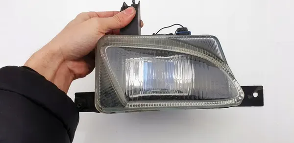 Opel Astra G II Bertone Coupe Farol de Neblina Direito OEM KD4044 image 4