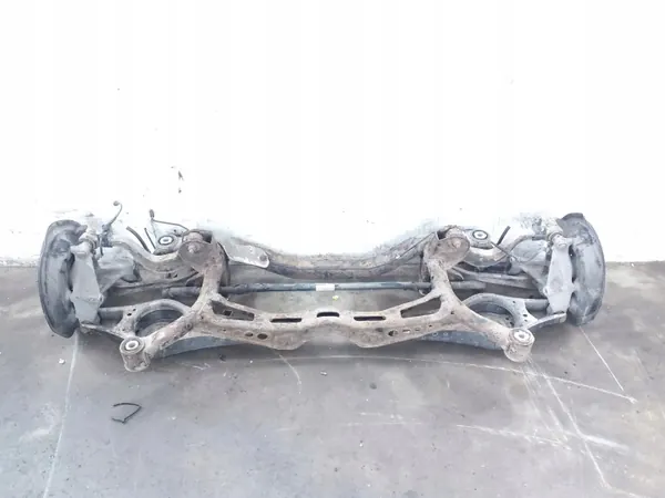 Ressort à lames arrière d'occasion OEM 1K0511305DF VW Passat image 4
