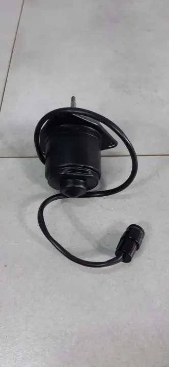 Suzuki Swift Radiatorventilatormotor OEM 17120-82000 image 3