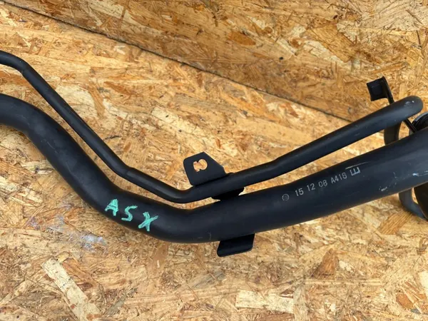Tubería de llenado de combustible Mitsubishi ASX OEM image 3