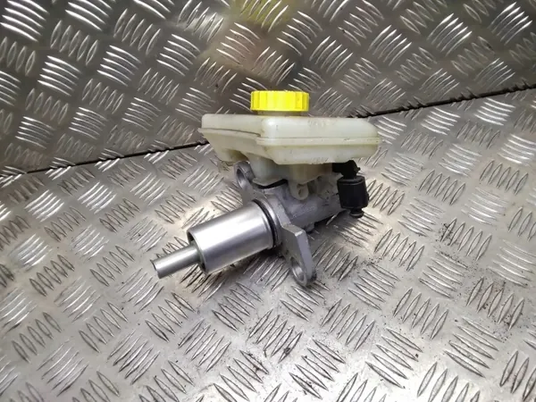 Käytetty Audi OE Jarru sylinteri OEM 8E0611301 image 2