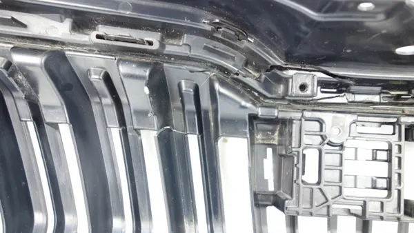 Skoda Kamiq 2019- Frontstoßstangengrill-Abdeckung OEM 658807723 image 6