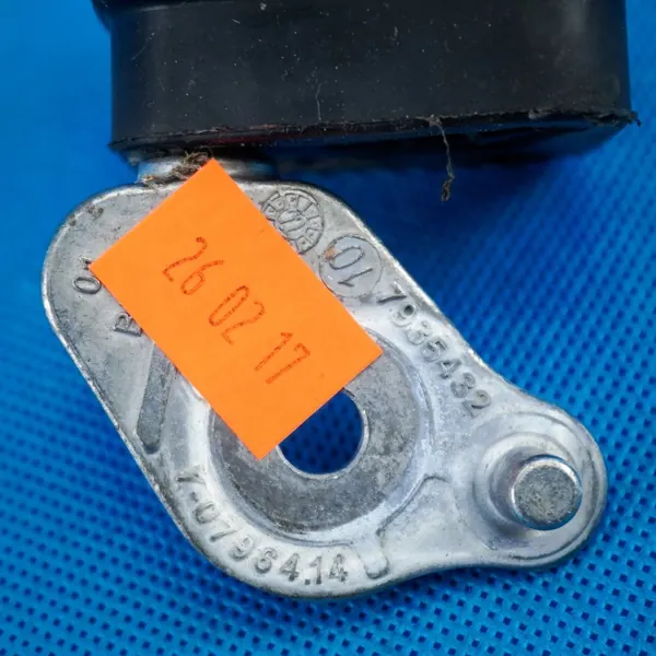 Support tuyau échappement arrière droit OEM 7935432 BMW X5 image 4