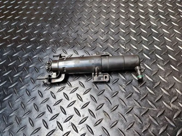 Strålkastartvättare höger OEM 3T0955978A image 6