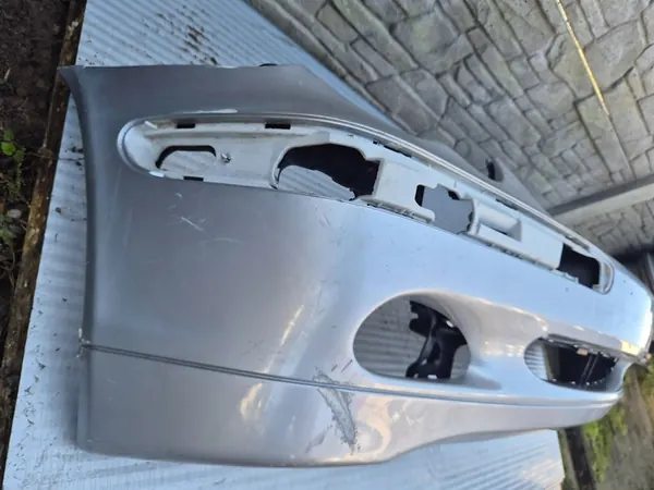 Parachoques delantero Mercedes W203 image 2