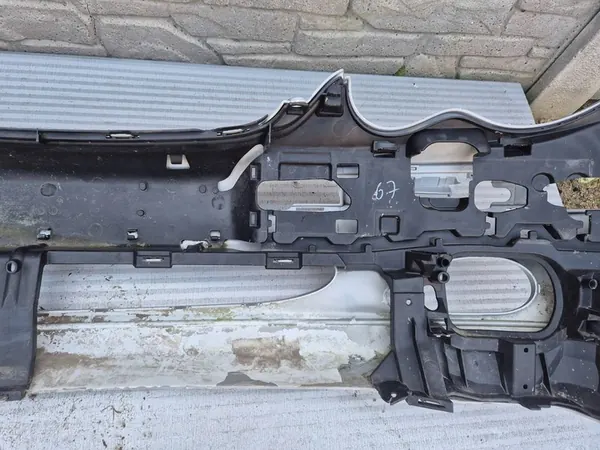 Parachoques delantero Mercedes W203 image 9