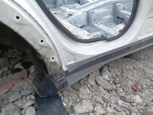 Pilar Central Derecho OEM 490030 Toyota C-HR 2016-2019 image 3