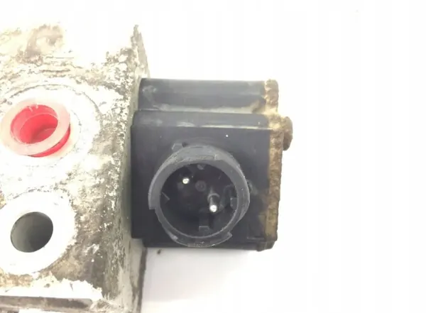 Volvo Achsanhebventil OEM 21083662 für Markierungsachse image 4