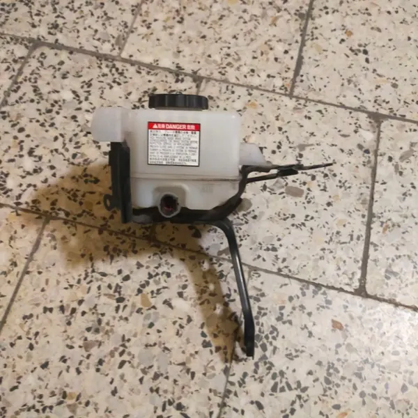 Bremsflüssigkeitsbehälter Lexus RX 450H OEM image 3