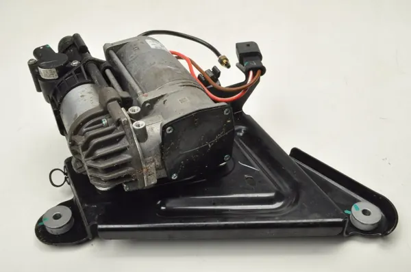 Compressor BMW OE usado OEM 6894450 para i4 2024 image 4