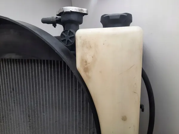 Radiador completo KIA Sorento 2007 281904A47X image 10