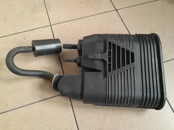Dodge Kraftstoffdampfkanister OEM 52124615AG - Gebraucht image 7