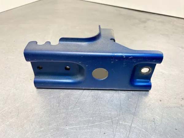 Mitsubishi ASX Batterifäste OEM FBZ22240 - Begagnad image 2