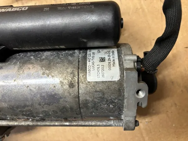 Compresseur suspension Porsche 971616006G - Occasion image 3