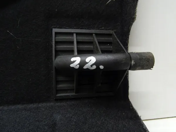 Étagre de coffre arrière OEM 5N0867769K VW Tiguan I image 7