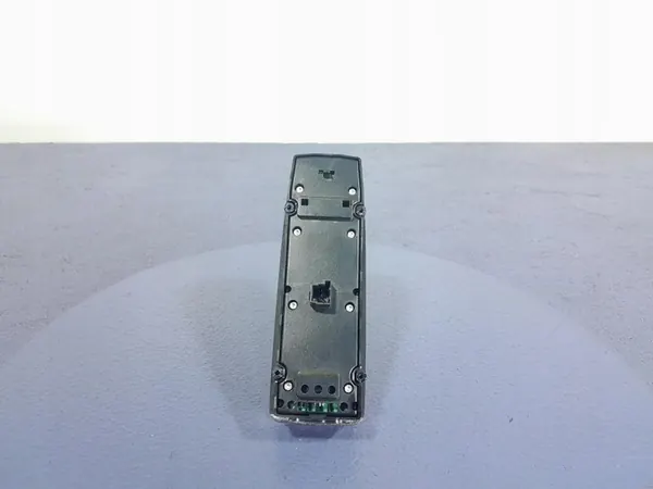 MERCEDES C W204 Raamschakelaar voor linksvoor A2128208210 image 3