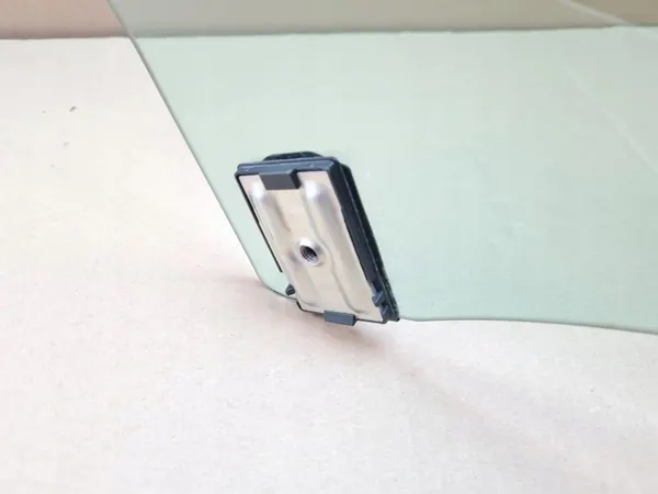 Vitre arrière Tesla Model 3 OEM 43R011570 - Occasion image 6