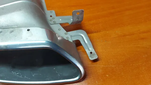 OEM 31455531 Cache d'échappement droit arrière image 3