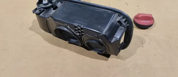 Bränsletanklock Mercedes GLC W253 A2536300802 image 10