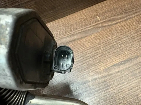 Ford Transit EGR-putki OEM 6C119F479AB - Käytetty image 5