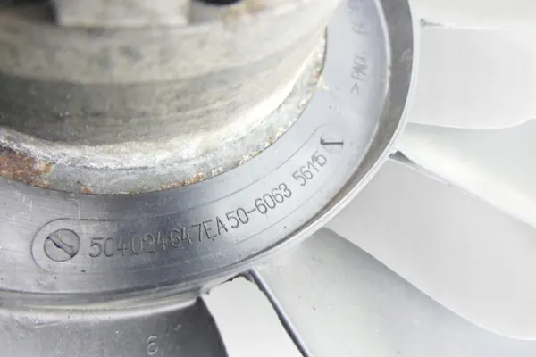 Jäähdytystuulettin OEM 50402464 Ivecolle image 5