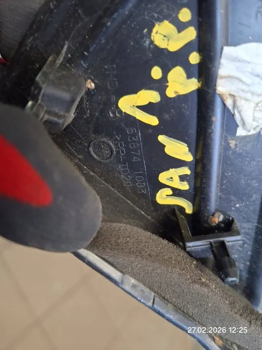 Dacia Logan III Oikea Etulokasuoja OEM 638741083R image 3