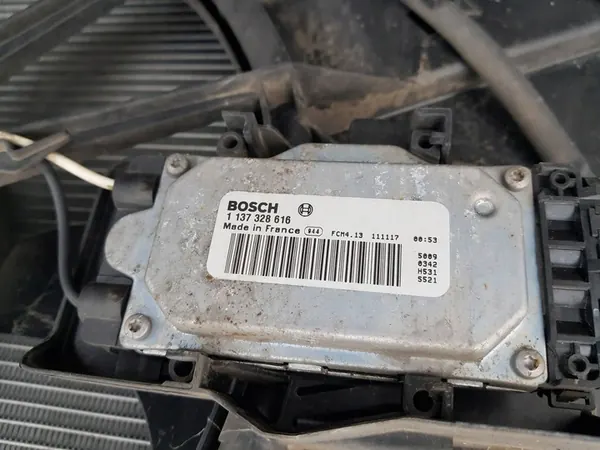 SEAT LEON 2 II LIFT 09-12 1.6 TDI Ventilador de Radiador Frontal OEM image 7