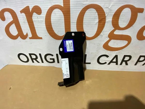 Volvo XC90 2018 Höger Framsidan Kylare Monteringspanel OEM image 4