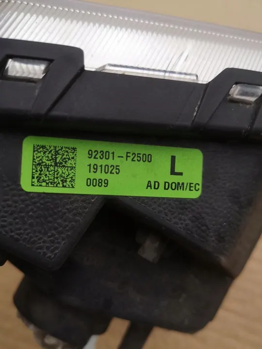 HYUNDAI ELANTRA VI Farol de Neblina Esquerdo 2Pin 92301F2500 image 5