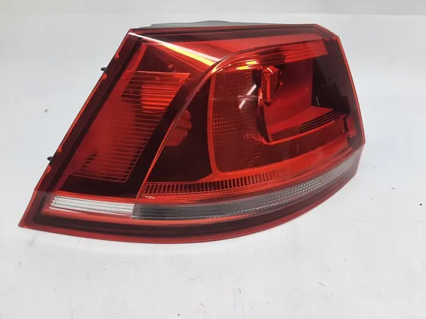 VW GOLF 7 KOMBI LUZ TRASERA IZQUIERDA 5G9945095C image 2