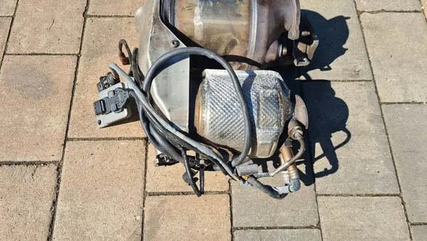 AUDI A6 C7 4G 2.0 TDI CATALYSEUR DPF image 2
