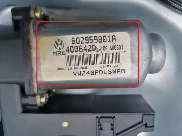 Elevador de vidro dianteiro direito VW Polo IV 6Q2959801A image 3