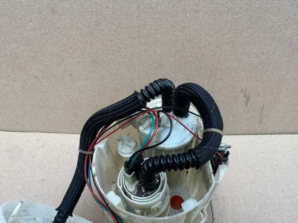 Polttoainepumppu OPEL ASTRA H III 1.6 16V image 4