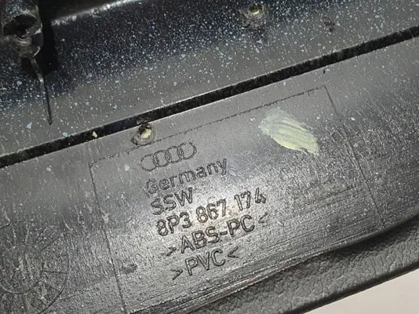 Audi A3 8P Armlehne OEM 8P3867174 - Rechte Seite image 8