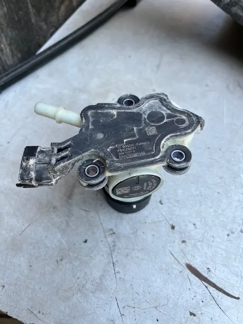 AdBlue-pump OEM JU5A-5J229-AC för Ford Transit MK8 image 2