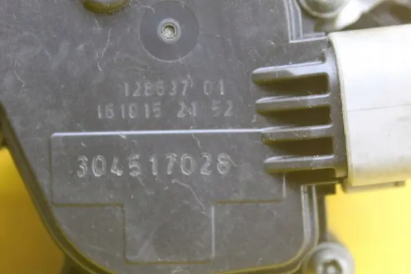EGR-venttiili OEM 04L131150 VW Passat B8 2.0 TDI image 4