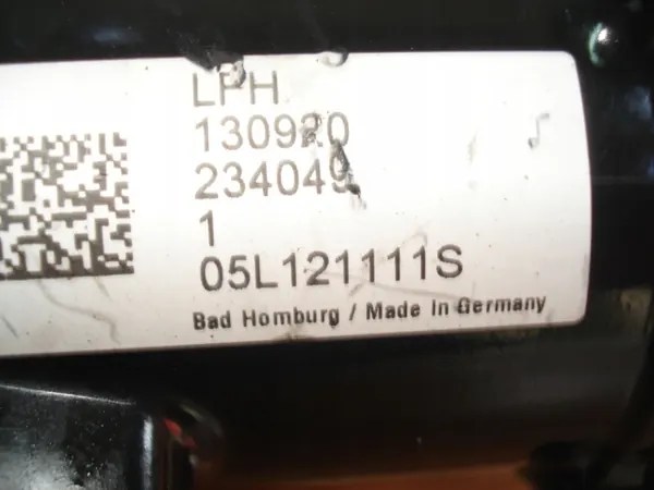 Carcasa de termostato VW Audi Seat Skoda 05L121111S image 3