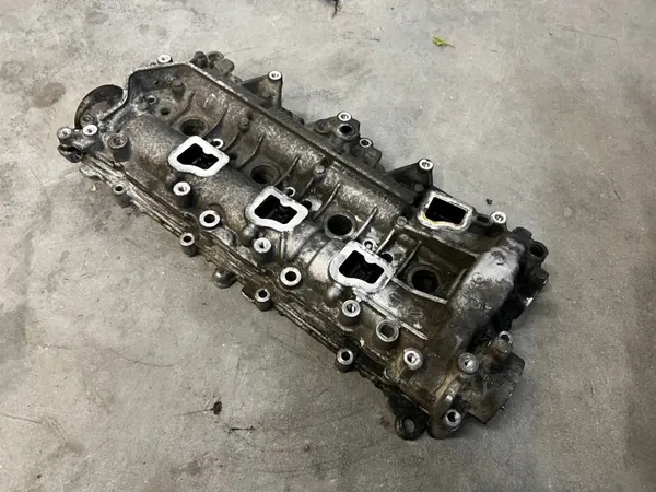 OEM 9830580480 Juego Cubreárbol de Levas para Citroen/Peugeot image 2