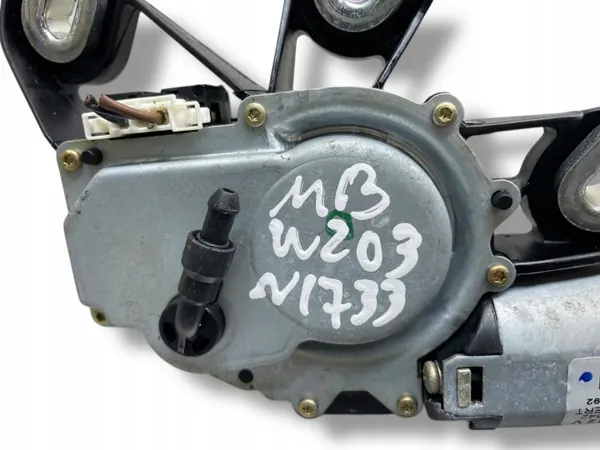 Mercedes achterruitenwissermotor OEM A2038205342 image 5