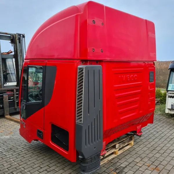 Cabina sem portas Iveco Stralis E5 manual OEM image 6