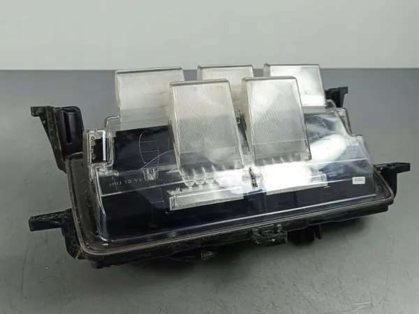Feu de recul Kia EV6 OEM 92405CV310 - Occasion image 2