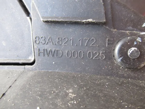 Audi Q3 F3 83A voor rechter spatbord OEM 83A821172E image 5