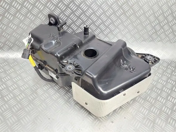 Réservoir AdBlue Ford Kuga MK3 Escape 1.5 TDCI 2020- image 2
