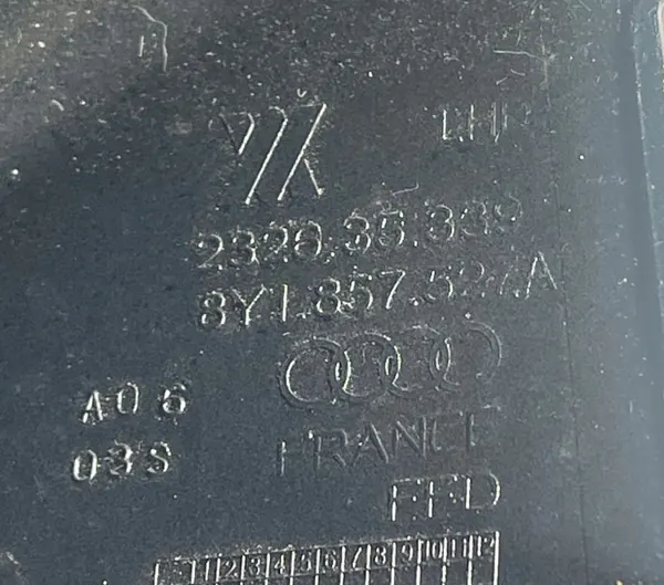 OEM 8Y1857527A linke Spiegelabdeckung für Audi A3 8Y image 5