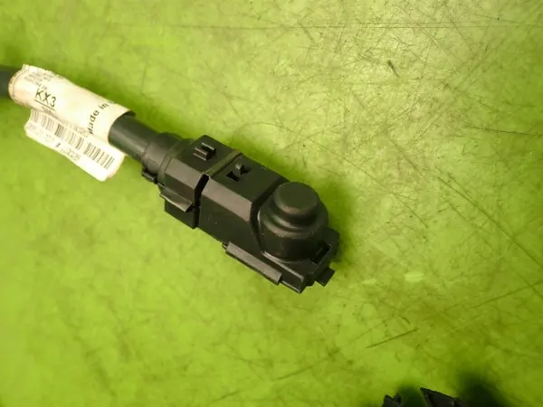 Abrazadera Opel OE OEM 39121707 13505369 para Astra K image 9