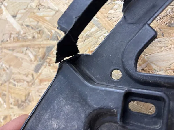 Renault Clio IV bumperbeschermer OEM RENAULT CLIO IV PLYTA OSLONA POD ZDERZAK ORYGINAL image 5