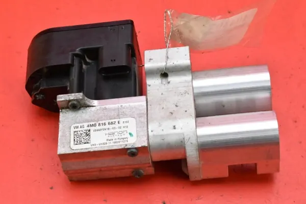 Válvula de expansão AC OEM 4M0816682E para Audi E-Tron image 2