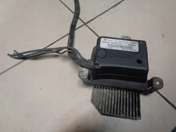 Relé de ventilador OEM 3D0959453E con cable largo image 3