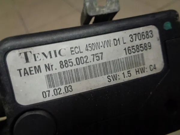 Relé de ventilador OEM 3D0959453E con cable largo image 4